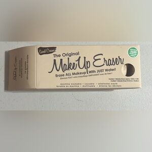 NWT Makeup Eraser